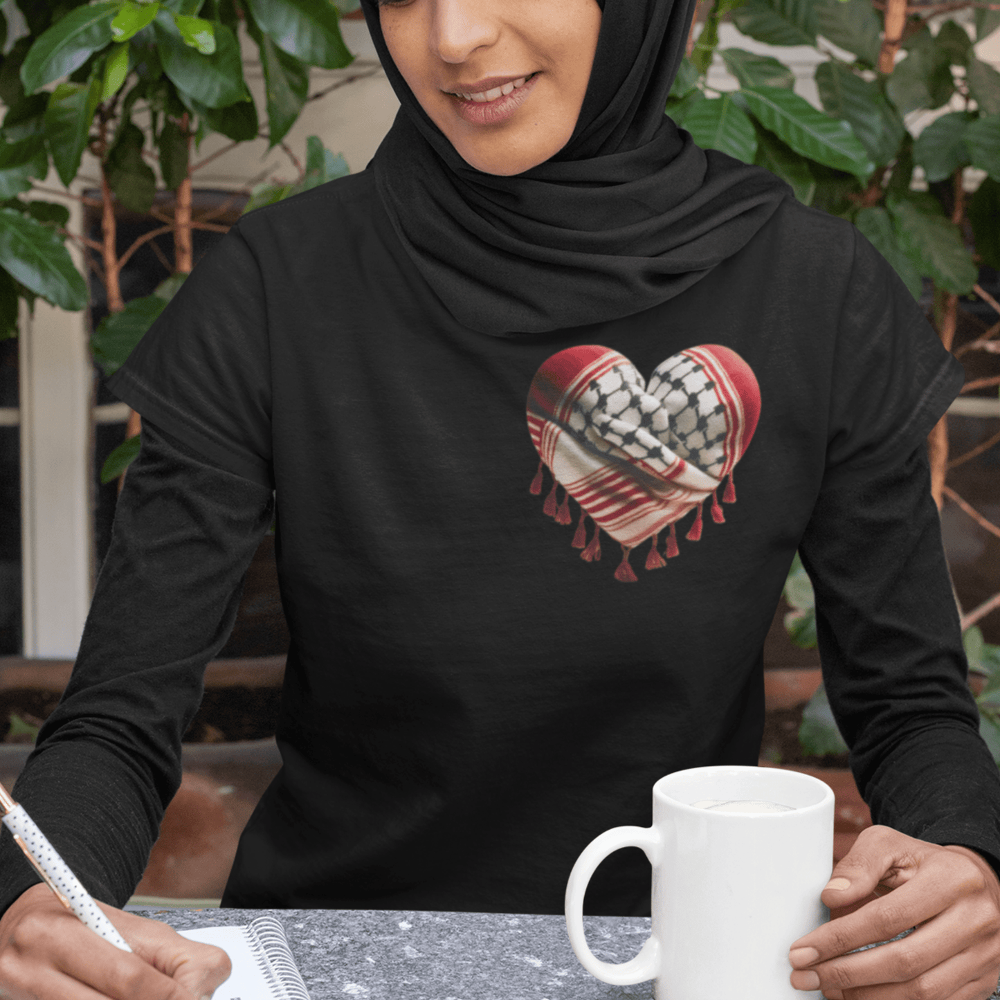 Red Keffiyeh Heart Palestine Support Tshirt